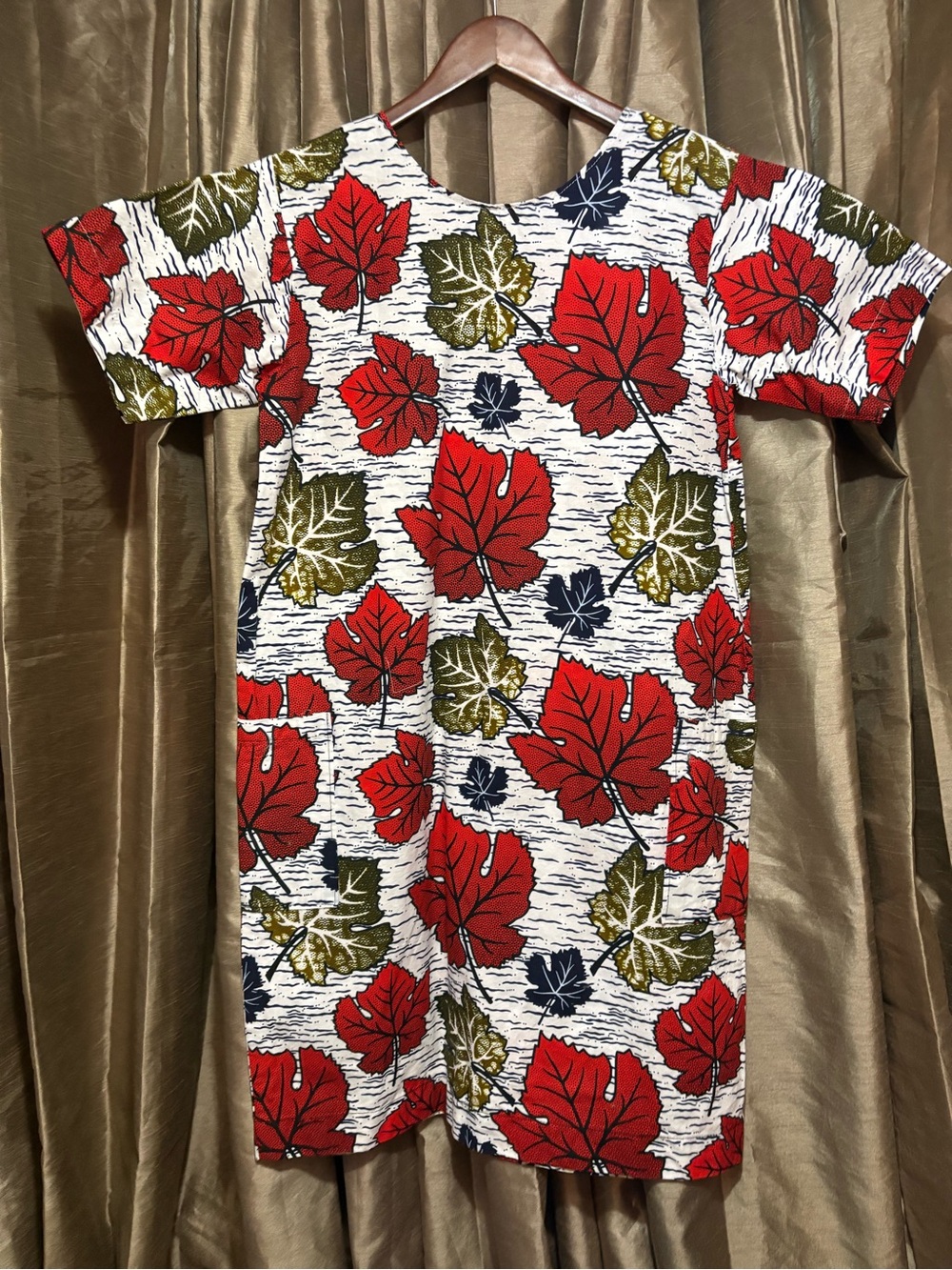 Handmade THICK White Dress with Red & Olive Leaf Print 21 bust 23 hip 31↕️ #1833